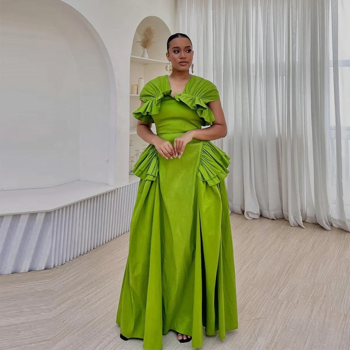 Women Formal Wear For Plus Size - Gaun Malam Satin Plus Size Pretty