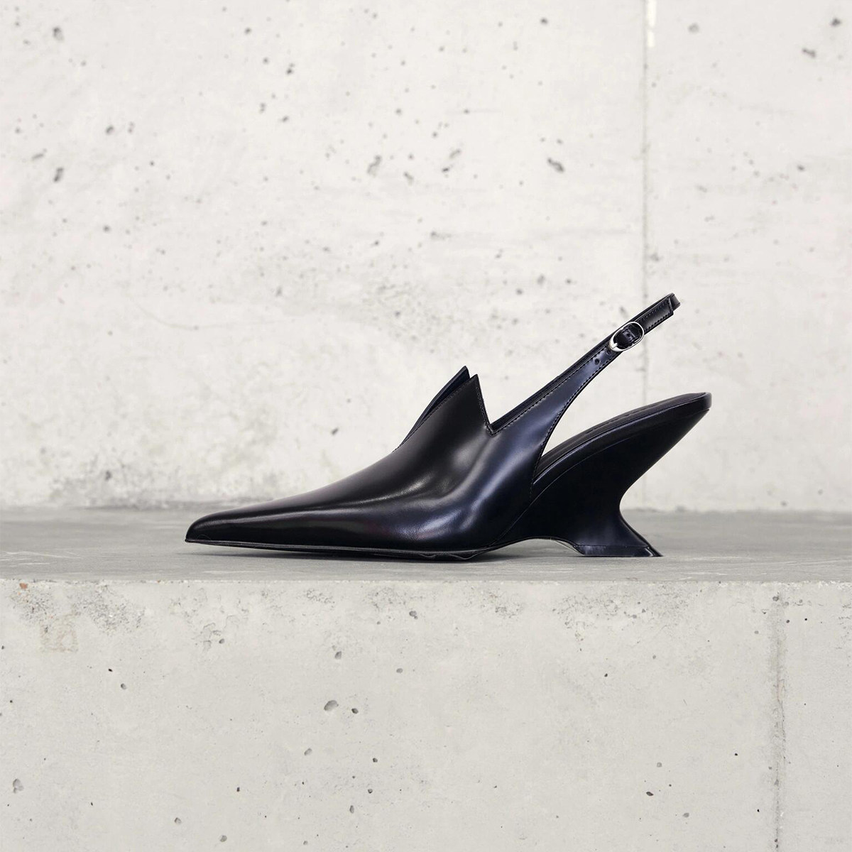 Sepatu Pumps Wanita Model V-Ne - Women Formal Upper Wear ulasan dan harga