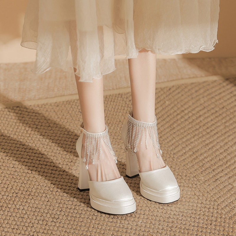 Sepatu Pengantin Wanita Model  - Pump Heel Block ulasan dan harga